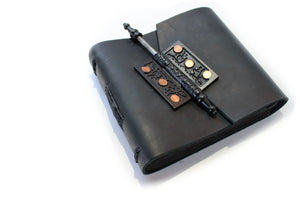The Black Square Hinge