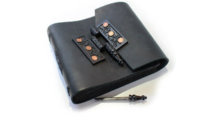 The Black Square Hinge